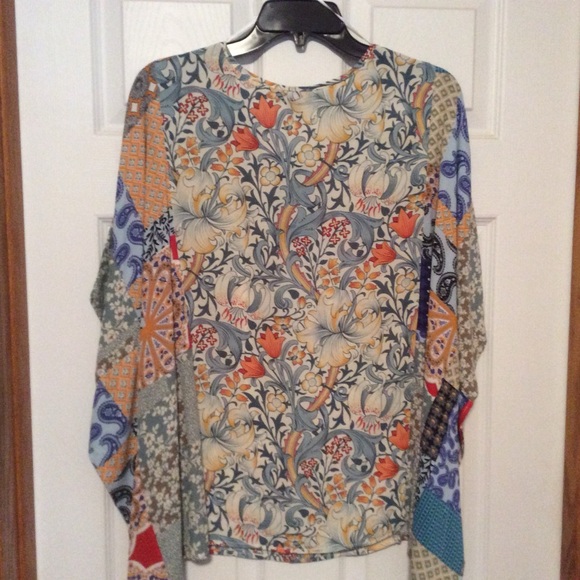 Top - Picture 2 of 5